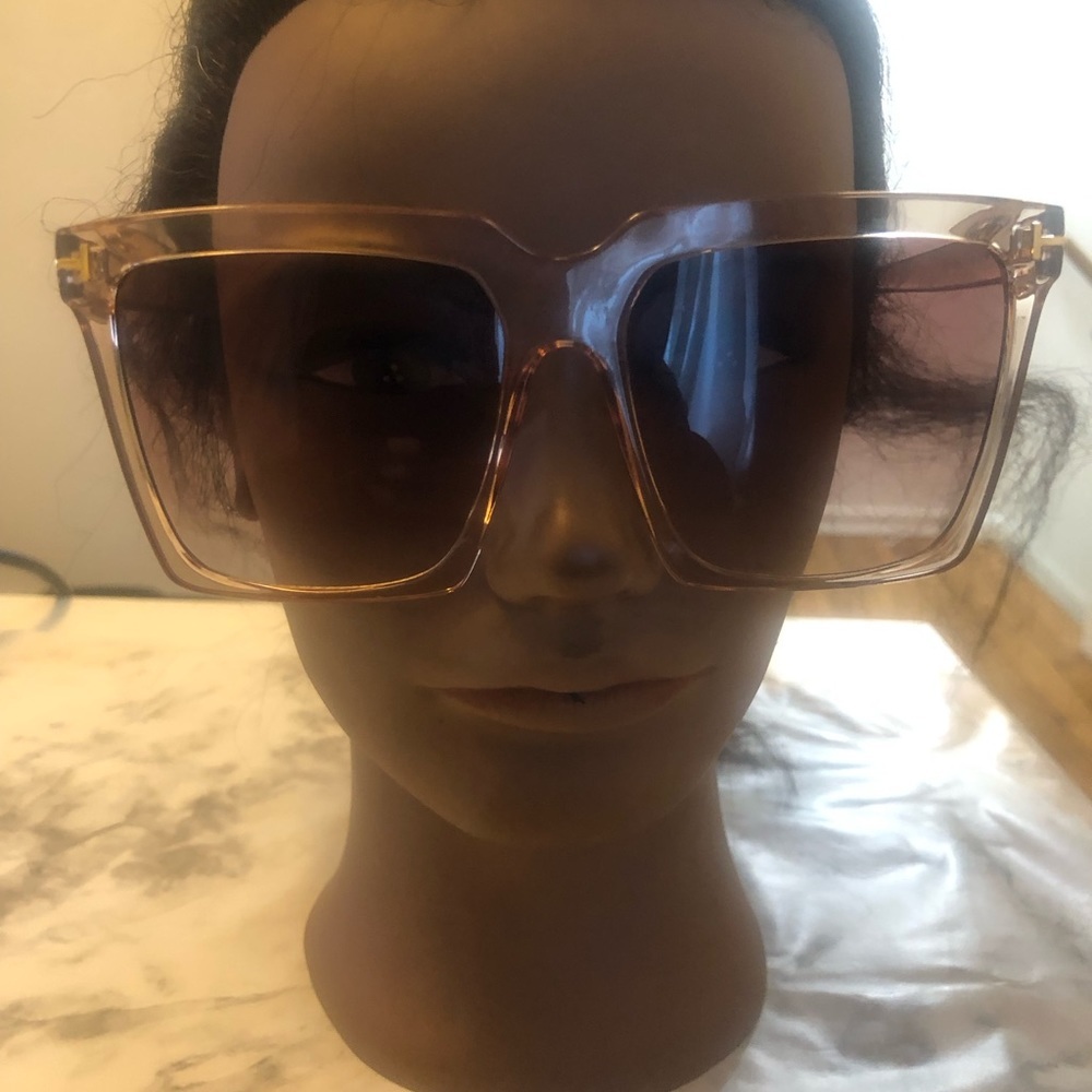 Sunglasses - Picture 3 of 6